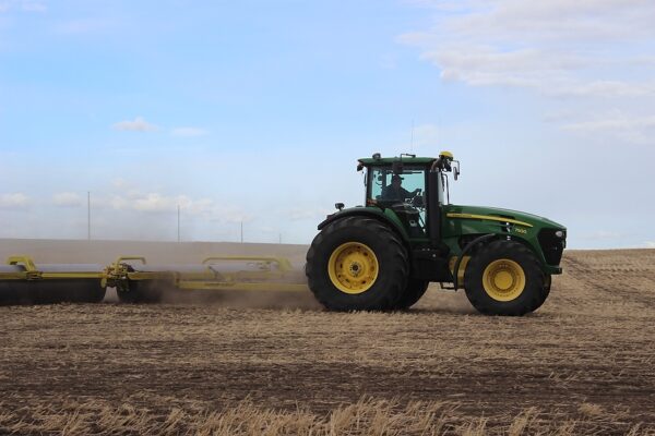 Seeding season halfway done in South Peace - Town & Country News
